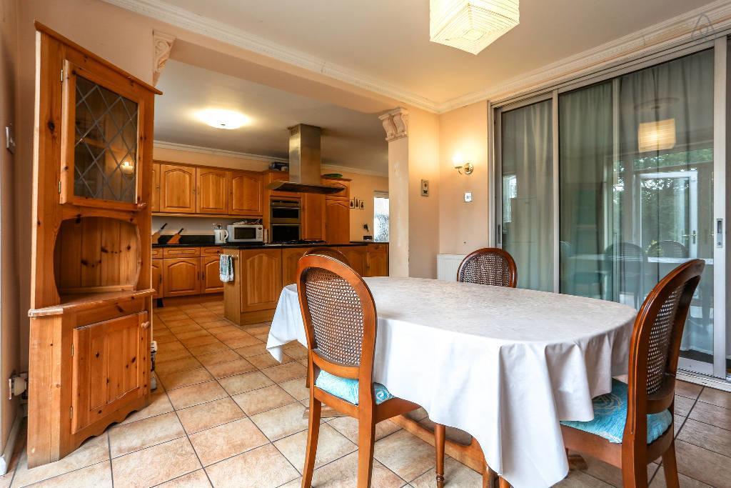 Oyo Guest House Ellipse Whetstone Extérieur photo