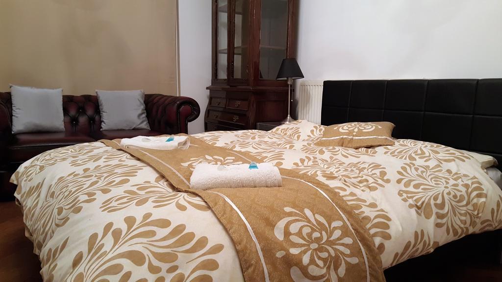 Oyo Guest House Ellipse Whetstone Chambre photo