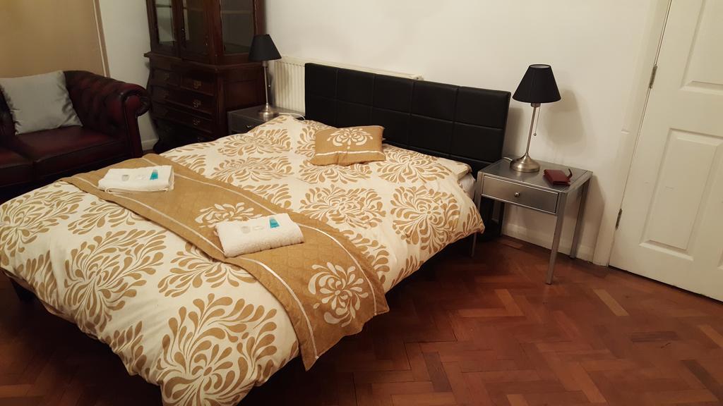 Oyo Guest House Ellipse Whetstone Chambre photo