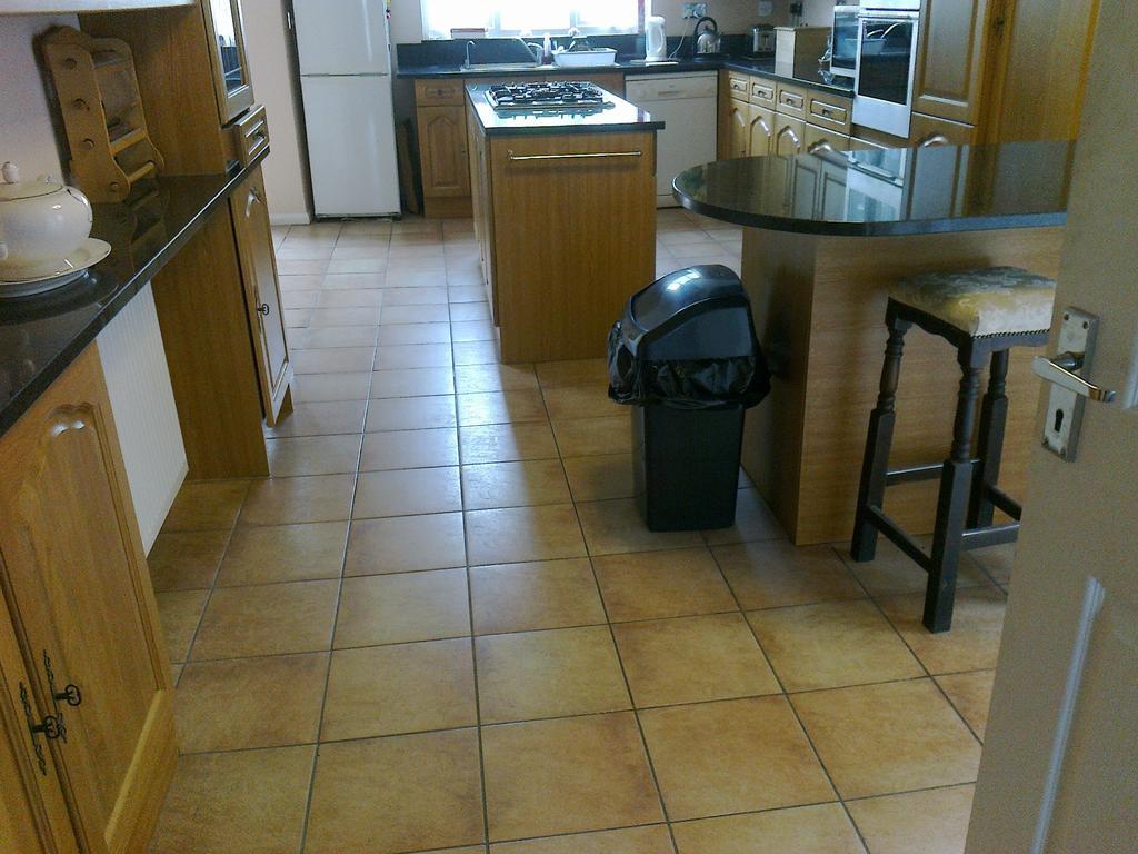 Oyo Guest House Ellipse Whetstone Extérieur photo